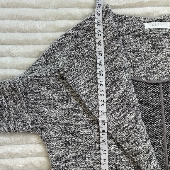 ASTR The Label Open Front Cardigan Long Sleeve Black and White Large - Picture 7 of 8